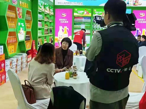 牢記初心匠心閃耀—長(zhǎng)沙糖酒會(huì)火熱進(jìn)行，頂真食品接受央視專訪！